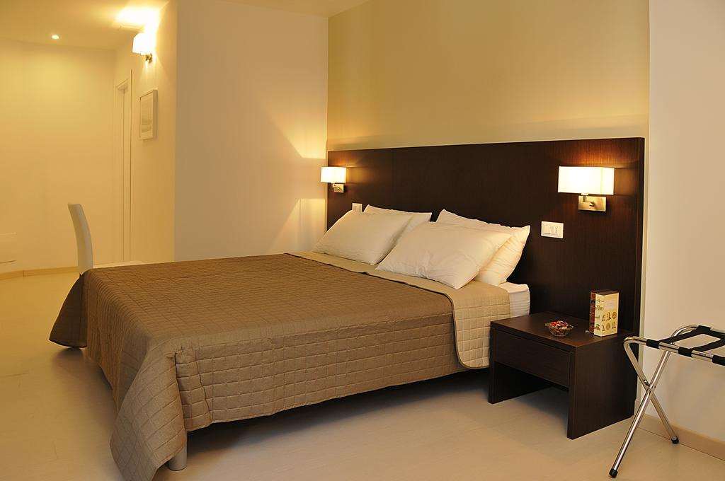 Le Stanze Sul Corso Bed & Breakfast Pescara Room photo
